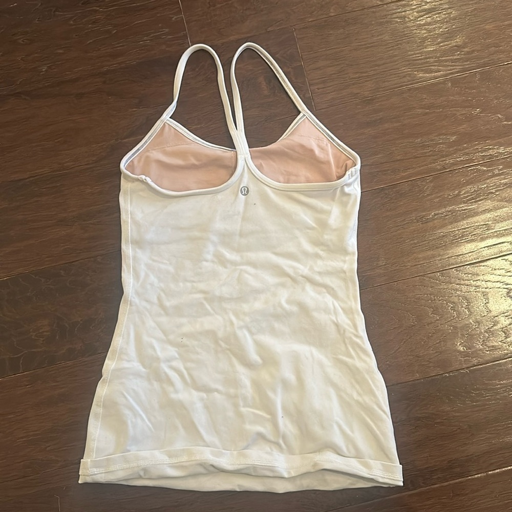 LULULEMON top